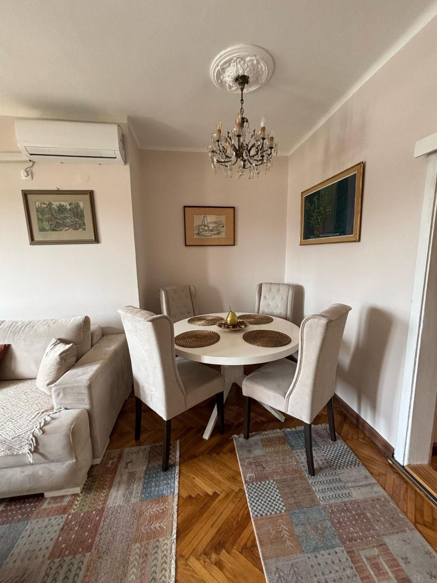 Apartment Wellness Belgrado Exterior foto